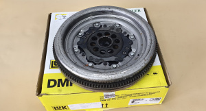 Двухмассовый маховик DQ250 (10/132) LUK