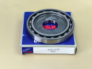 Подшипник ведущего шкива задний B30230 NSK QR019CHA ( 90x30x13 ) 